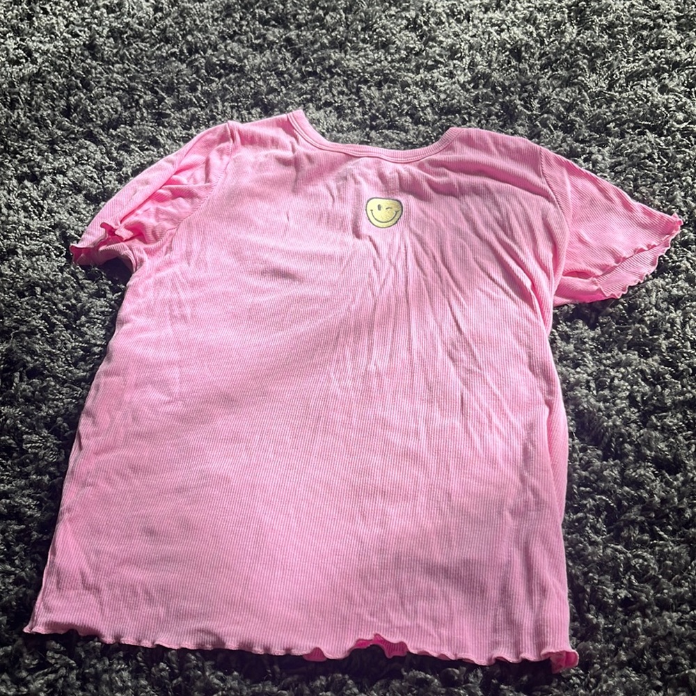 Art class t shirt, pink, yellow smiley face